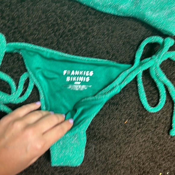 Frankie’s bikini set! Cover up both size L. Bikini top L and bottoms size M - Picture 10 of 12